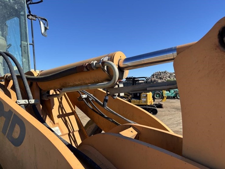 2004-case-721d-image-15