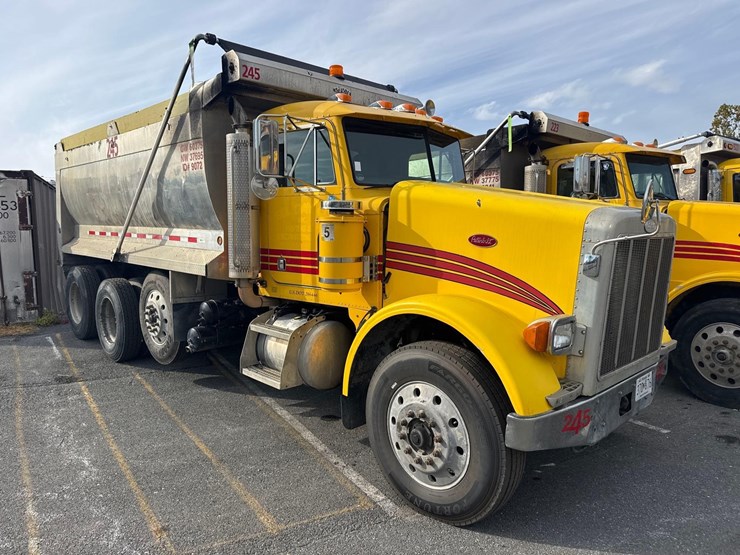 2003-peterbilt-378-image-2