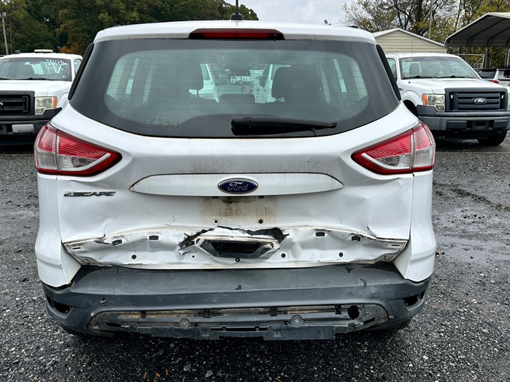 2016-ford-escape-image-8