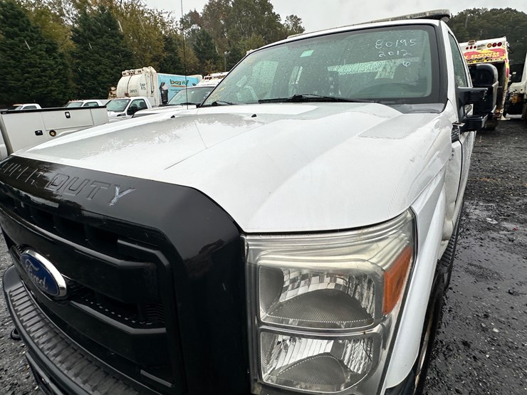 2012-ford-f250-xl-image-41