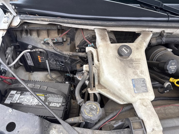 2014-utility-van-image-41