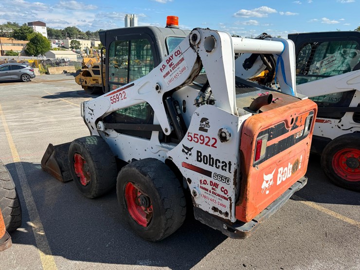 2015-bobcat-s650-image-4