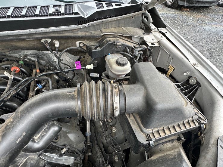 2020-ford-f150-xl-image-91