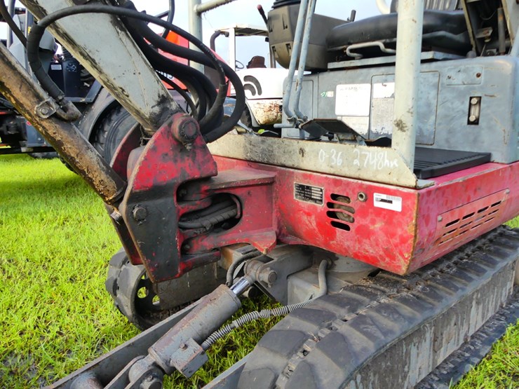 takeuchi-tb016-image-8