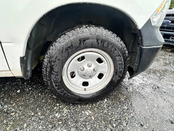 2015-dodge-ram-1500-image-24