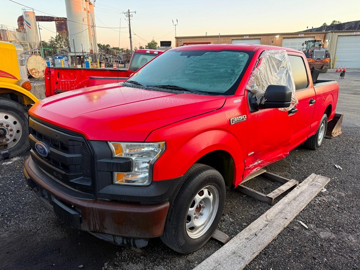 2015-ford-f150-xl-image-1