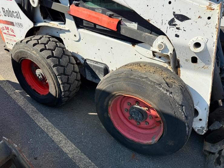 2015-bobcat-s650-image-16