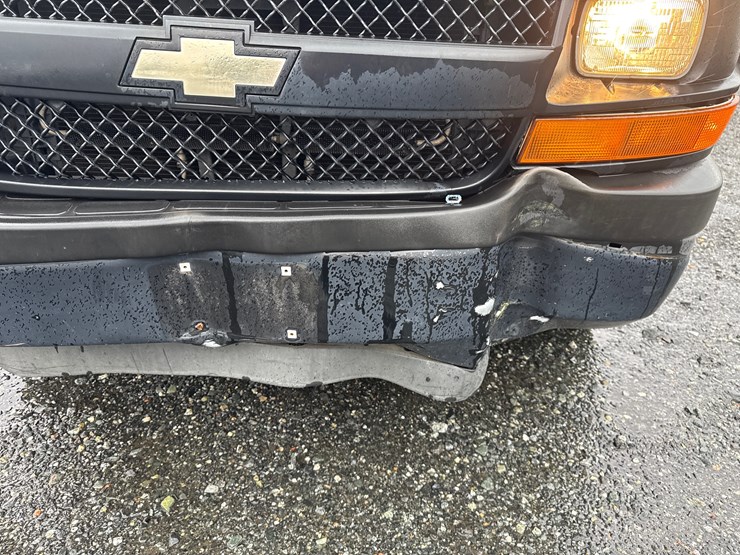 2014-utility-van-image-10