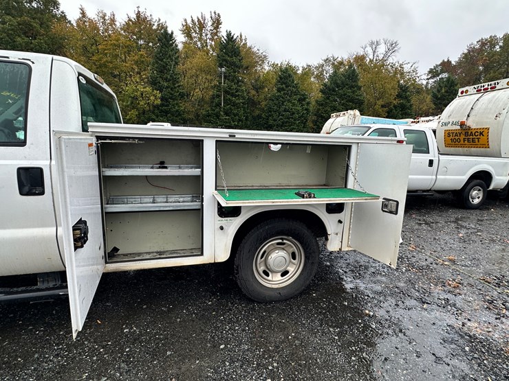 2012-ford-f250-xl-image-58