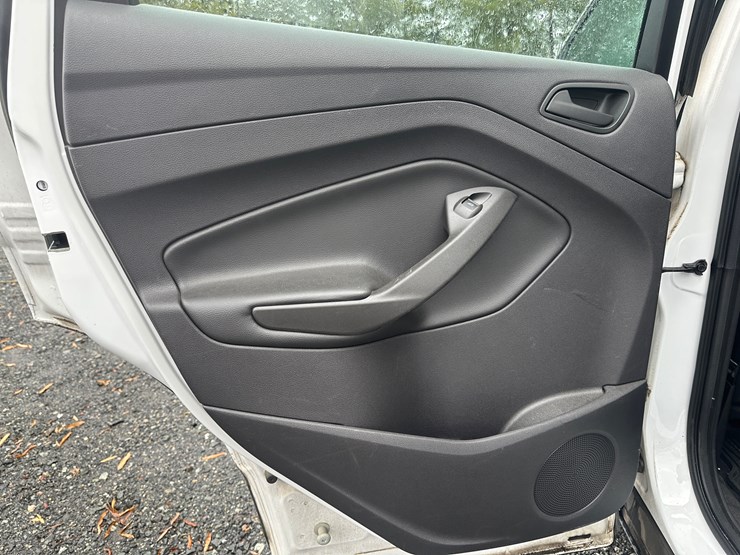 2016-ford-escape-image-18