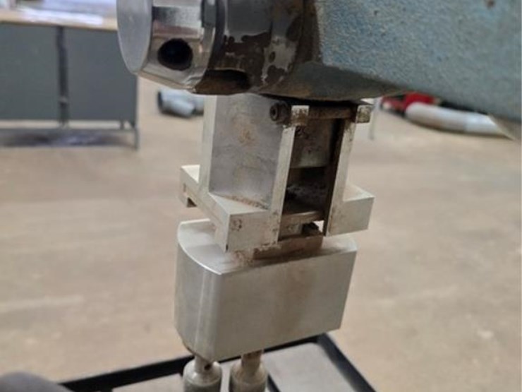 #2717-•-ellis-8500-variable-speed-drill-press-image-10