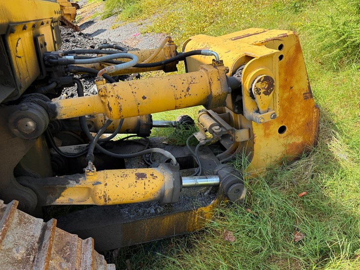 caterpillar-d8n-image-5