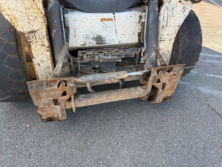 2015-bobcat-s650-image-7