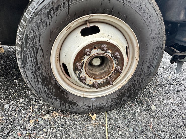 2015-ford-f350-xl-image-27