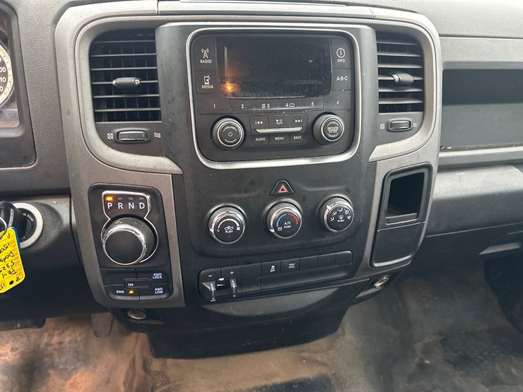 2015-dodge-ram-1500-image-52