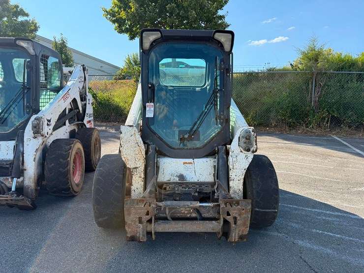 2015-bobcat-s650-image-6