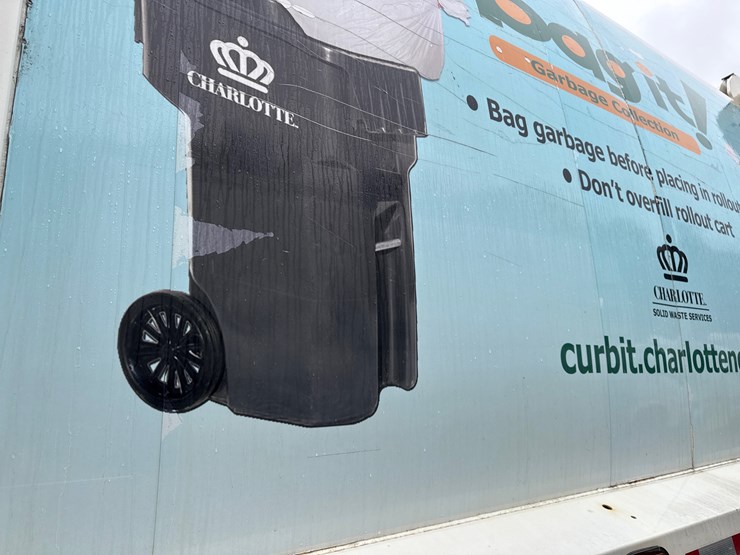 2015-autocar-acx64-image-22