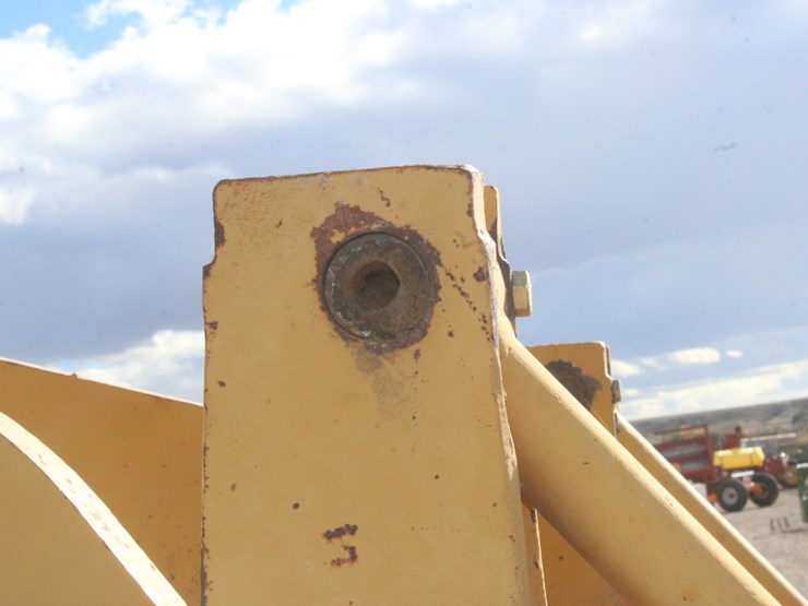 caterpillar-930-image-64