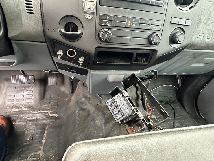 2012-ford-f250-xl-image-89