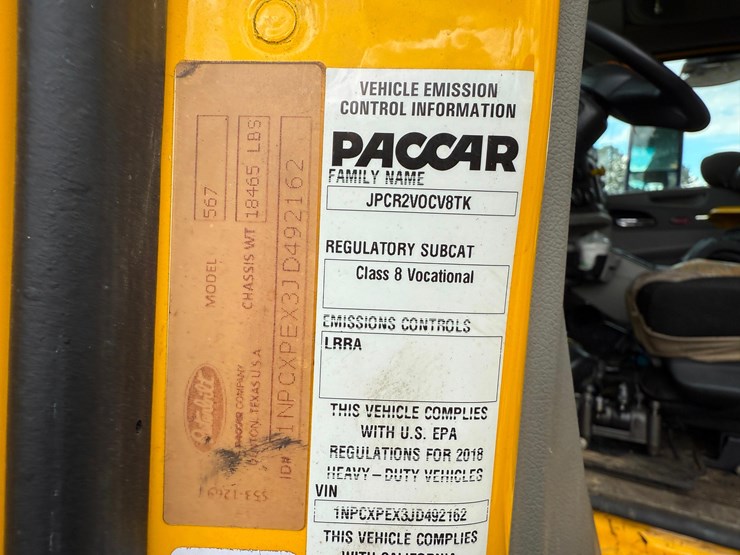 2018-peterbilt-567-image-21