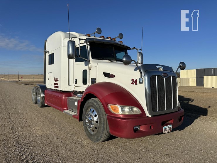 2014-peterbilt-386-image-2