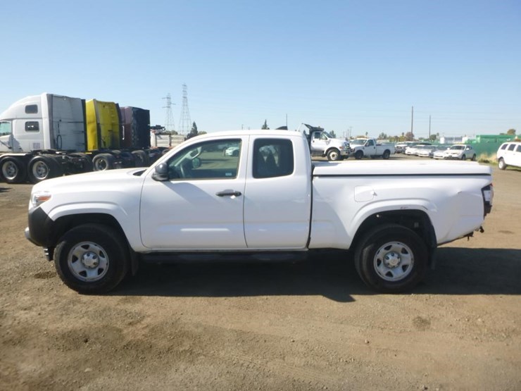 2018-toyota-tacoma-image-5