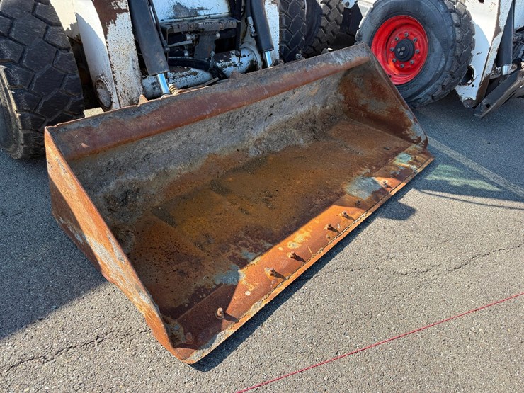 2015-bobcat-s650-image-7