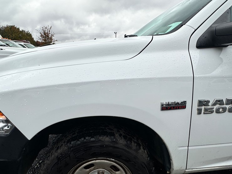 2013-dodge-ram-1500-image-40