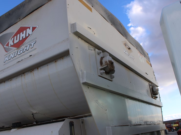 2004-international-durastar-4300-image-95