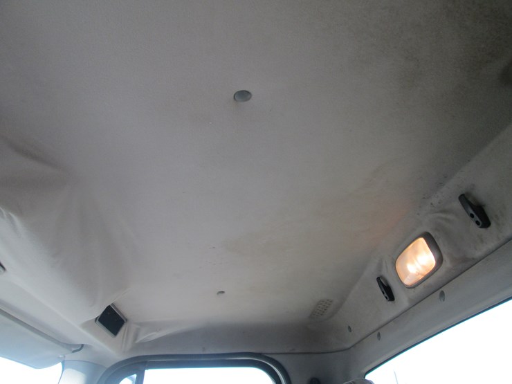 2016-freightliner-108sd-image-43