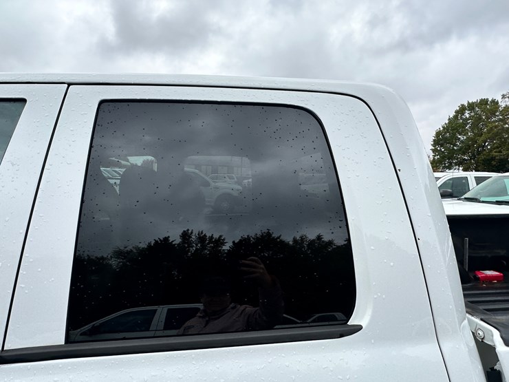 2013-dodge-ram-1500-image-54