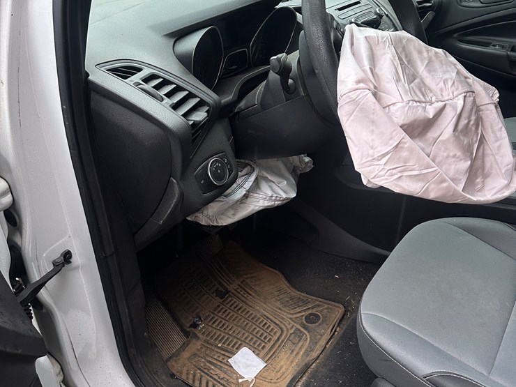 2017-ford-escape-image-24