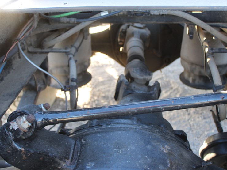 2016-freightliner-cascadia-125-image-20