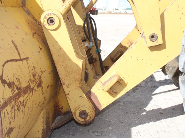 caterpillar-930-image-22