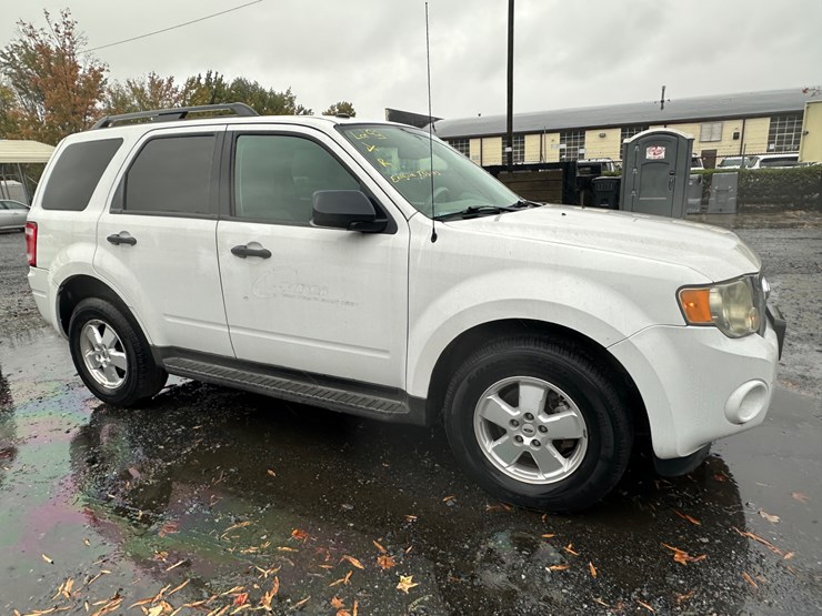 2012-ford-escape-xlt-image-4
