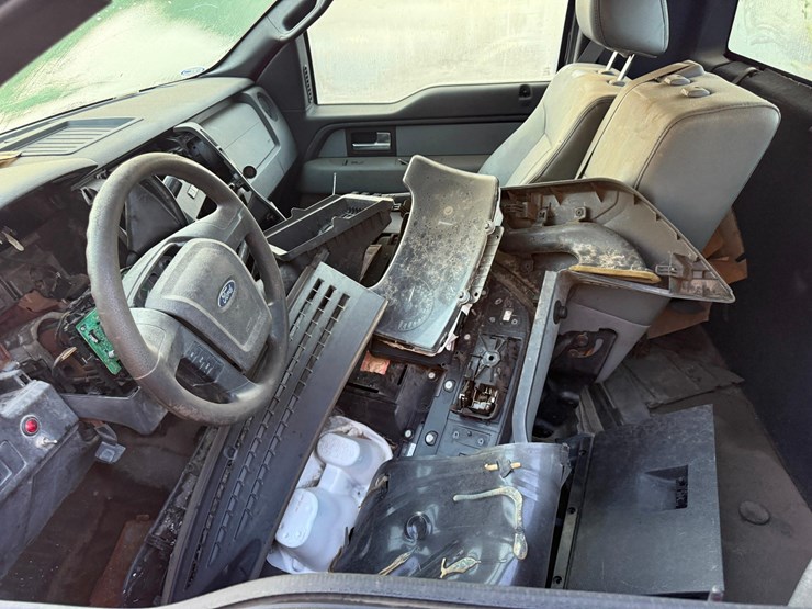 2012-ford-f150-xl-image-7