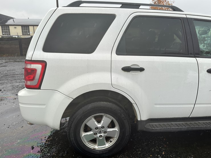 2012-ford-escape-xlt-image-11