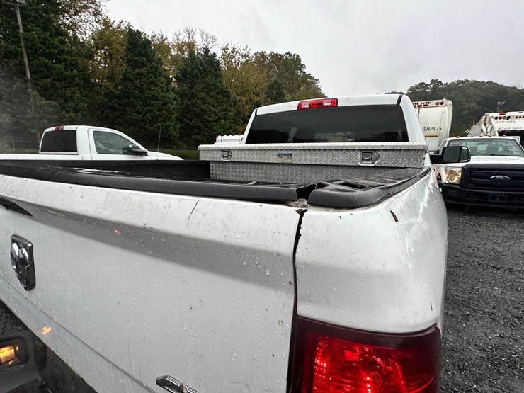 2015-dodge-ram-1500-image-55