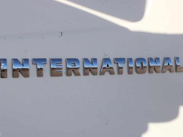 2004-international-durastar-4300-image-24