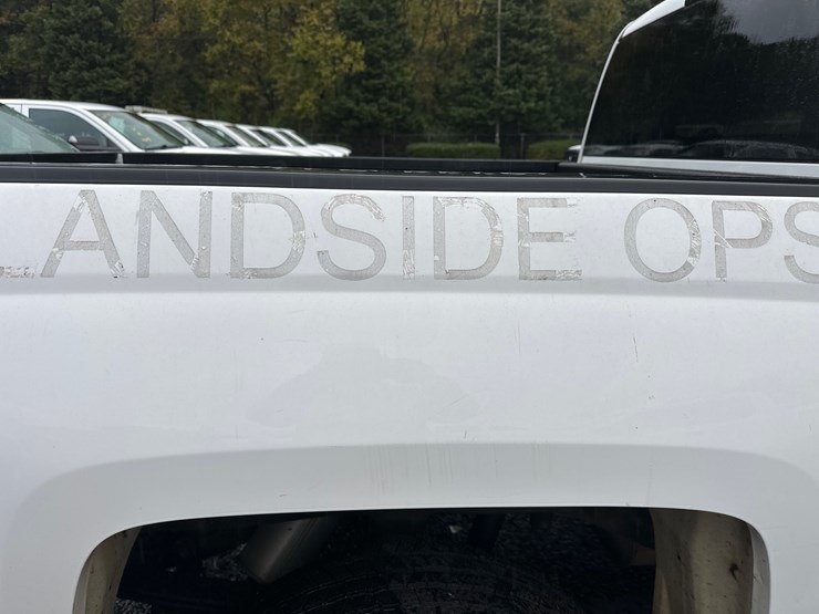 2016-chevrolet-silverado-image-9