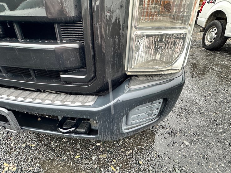 2012-ford-f250-xl-image-42