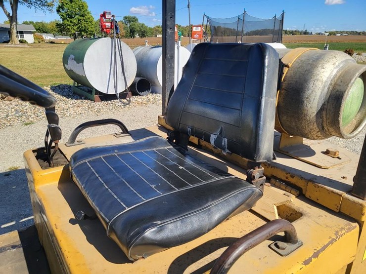 clark-t500-forklift-image-36