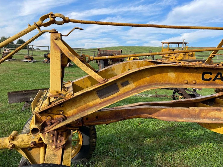 caterpillar-44-tow-grader-image-18