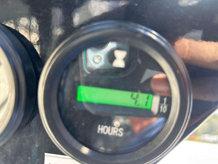 2025-newrick-jc25-mini-wheel-loader-skid-steer-image-4