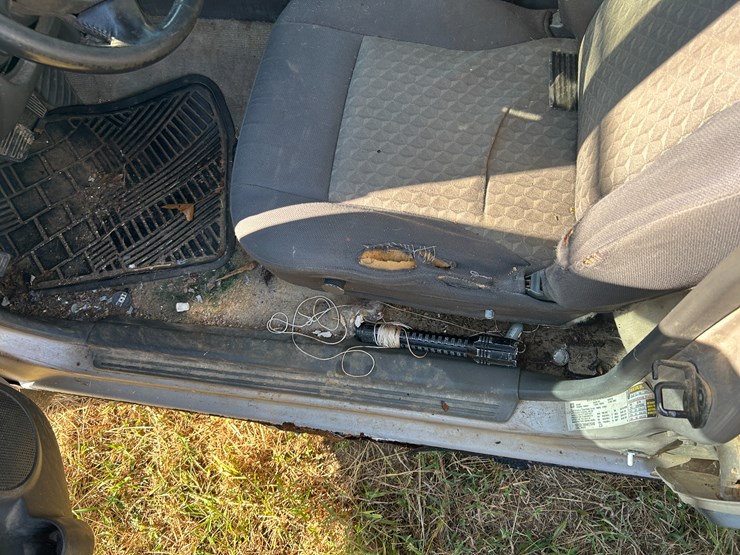 2004-gmc-canyon-image-42