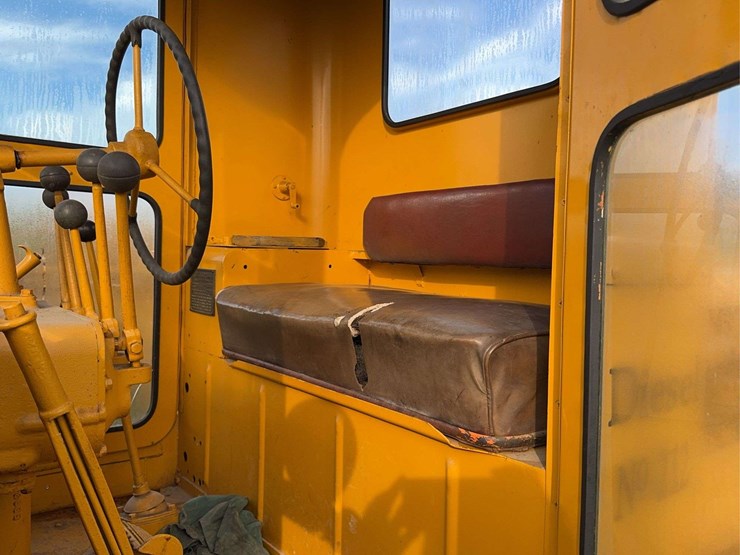 1937-caterpillar-no.-212-motor-grader-image-61