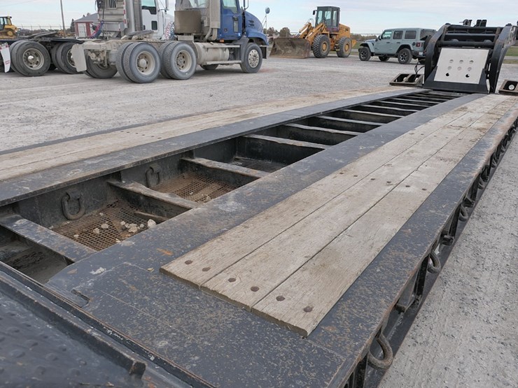 2017-fontaine-55-ton-image-33