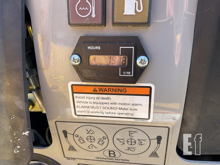 2022-caterpillar-300.9d-image-18