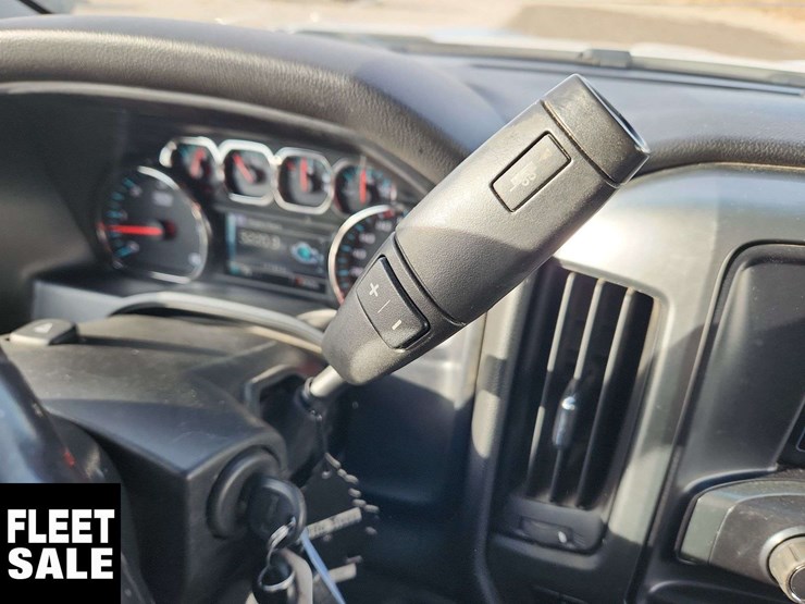 2017-chevrolet-silverado-1500-image-10