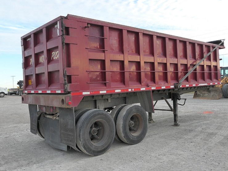 2000-summit-26'-tandem-demo-trailer,-sn:1s8sd2628y0010266,-barn-door-swing-image-4